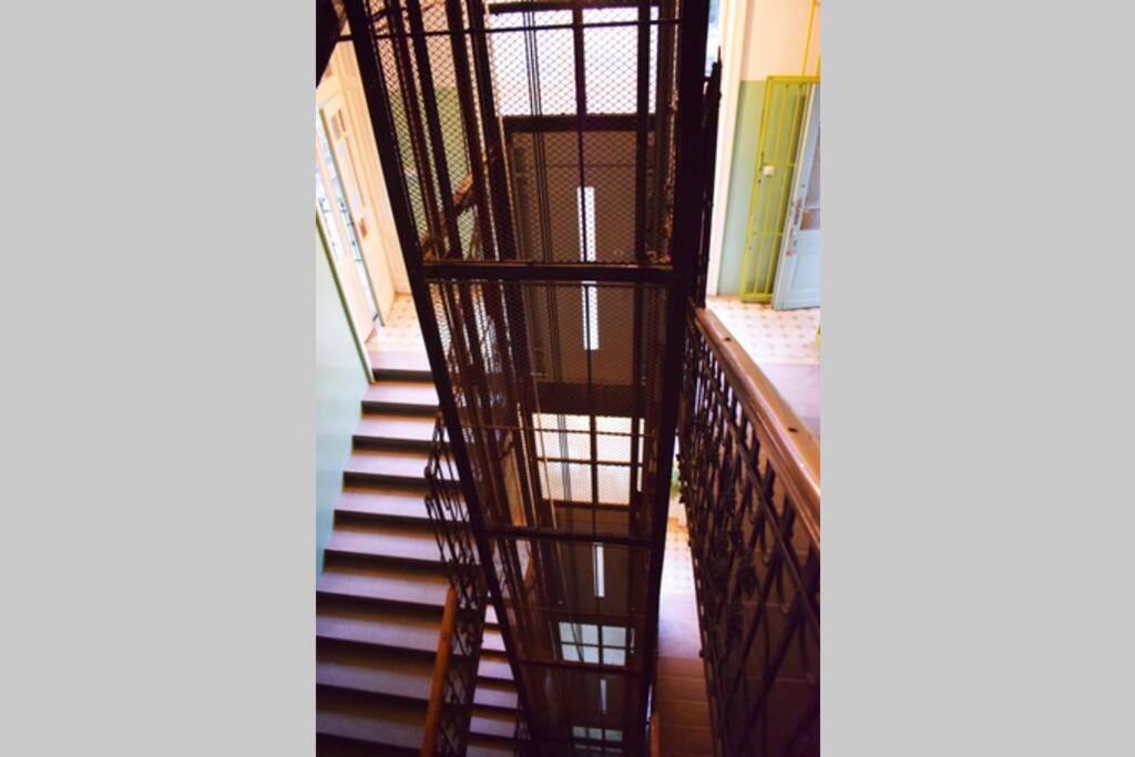 Cosy Apartment Just Next To Parliament Будапеща Екстериор снимка