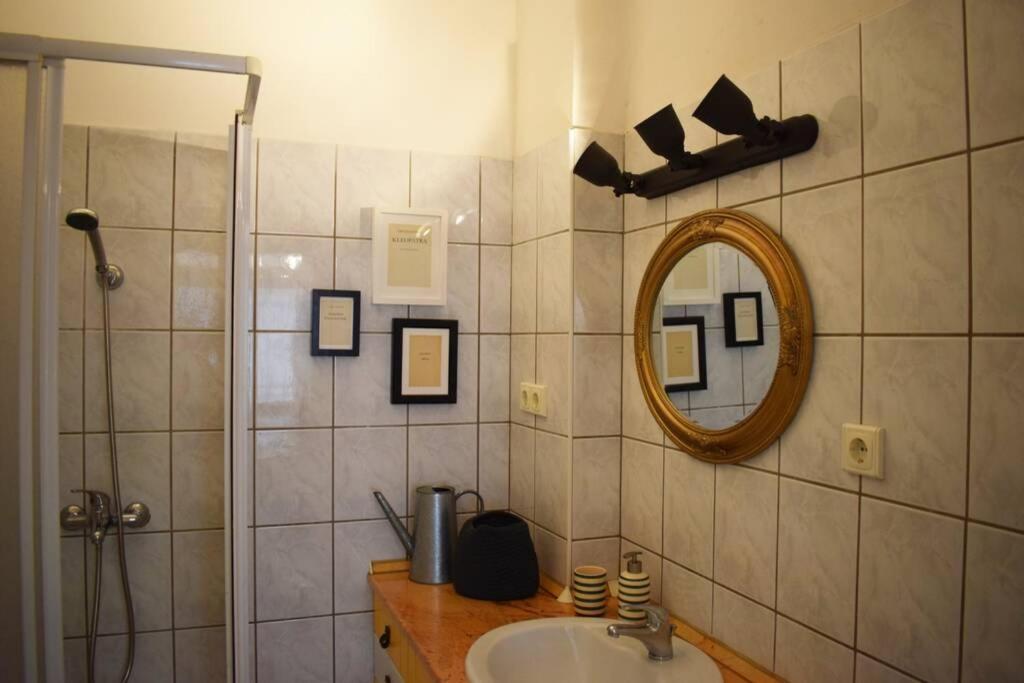 Cosy Apartment Just Next To Parliament Будапеща Екстериор снимка